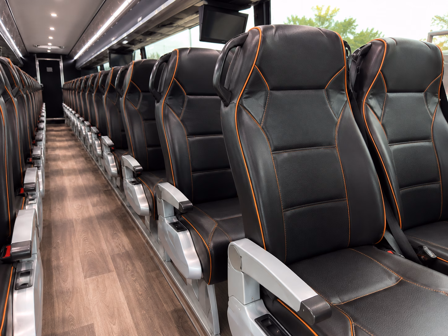 charter buses to usf bulls games and college sporting events