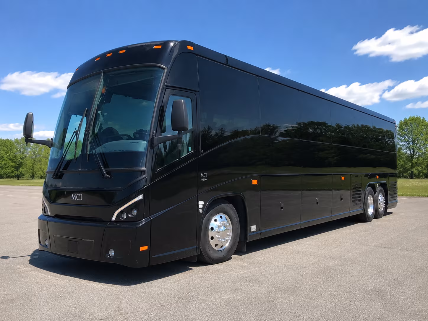 smooth buccaneers and rowdies game day buses to raymond james stadium